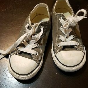 Kids grey converse